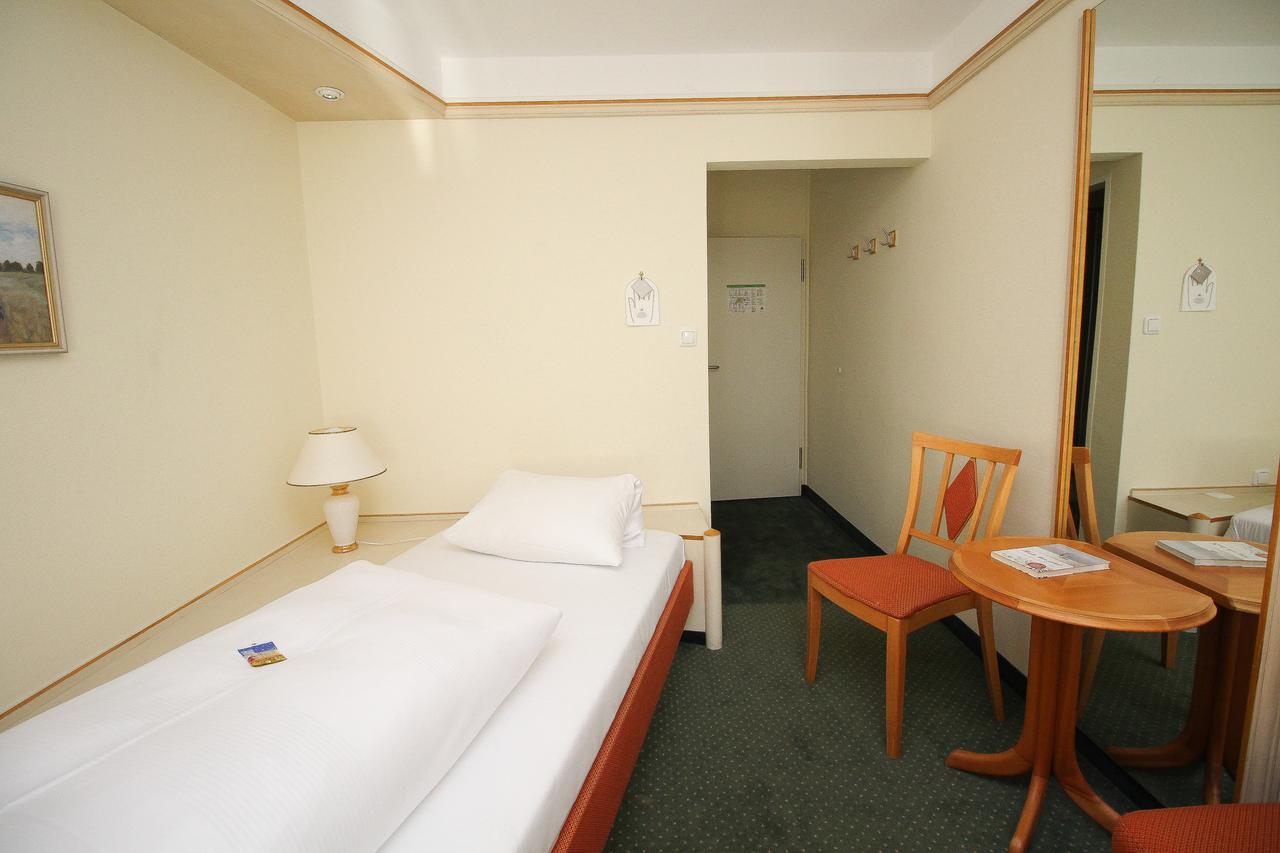 Hotel Leopold München Kültér fotó