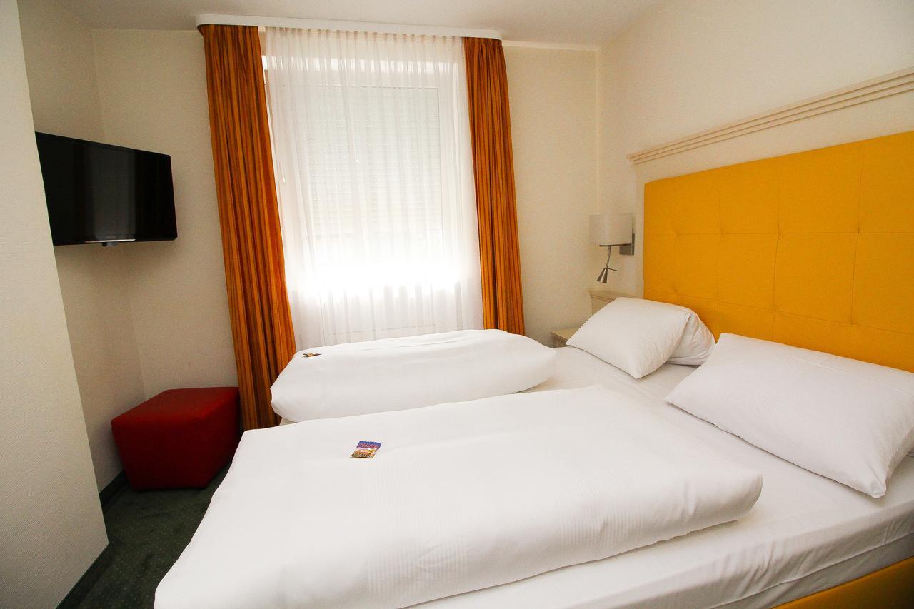 Hotel Leopold München Szoba fotó