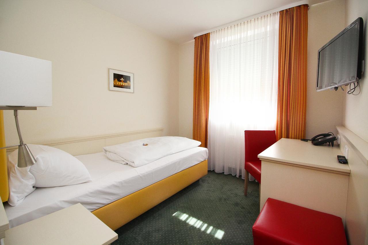 Hotel Leopold München Kültér fotó